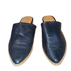 Report Irina Black Pointed Toe Mules Sz 7